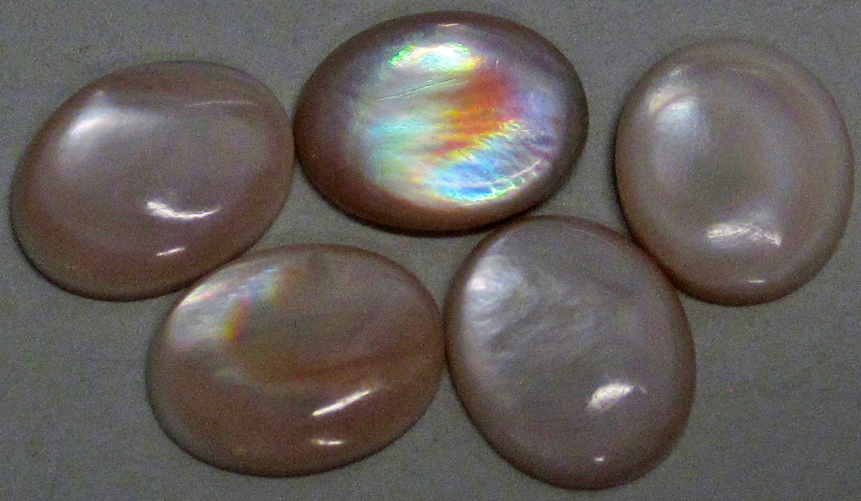 Pearl gemstone – example specimen