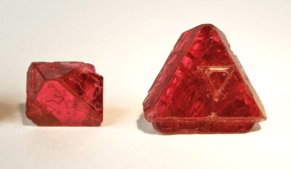 Spinel gemstone – example specimen